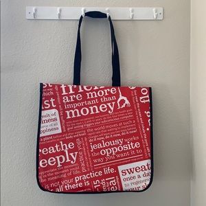 Lululemon reusable tote large size